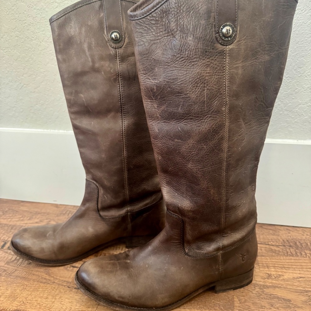 Frye Melissa Brown Double Sole Button Lug Tall Riding Boots Women's Size 11 - Picture 2 of 12
